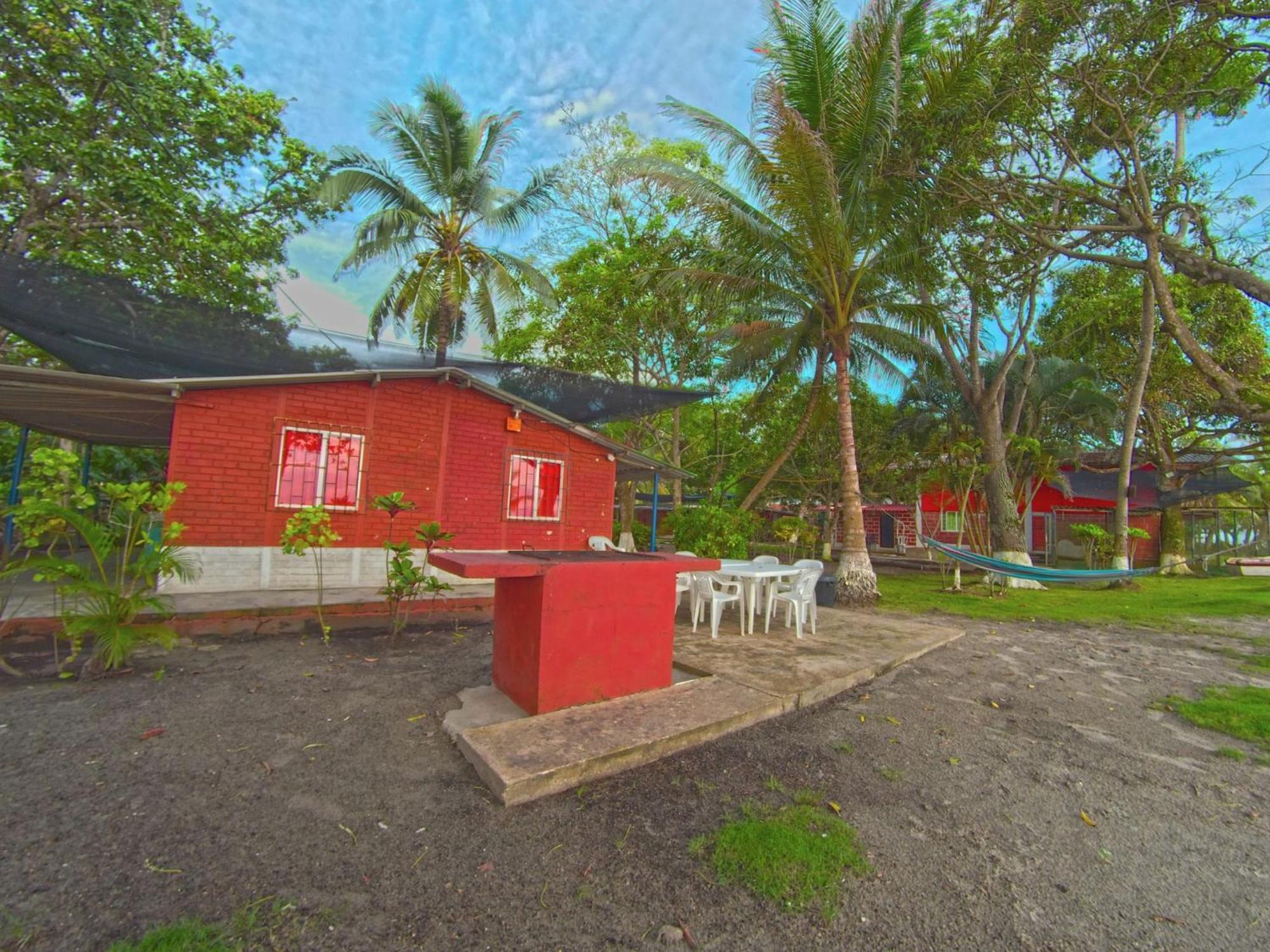 Las Cabanas De Mario Necoclí Екстериор снимка