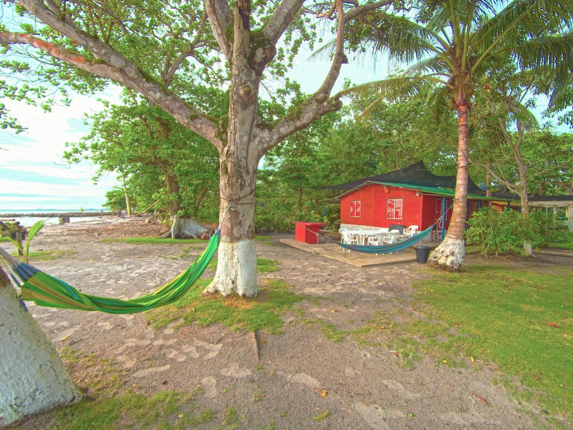 Las Cabanas De Mario Necoclí Екстериор снимка